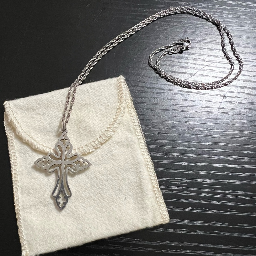 Retired James Avery Sterling Silver St Cecilia Cross Pendant & James Avery Chain